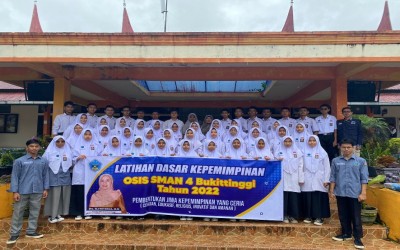 MEMPERSIAPKAN PEMIMPIN MASA DEPAN DENGAN KEGIATAN LDK